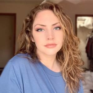 Meet your Posher, Kori